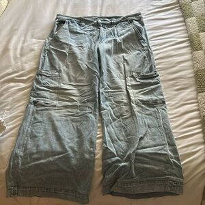 American Eagle Cargo Jeans, wide leg